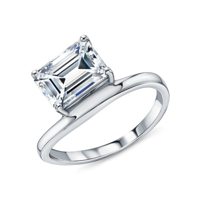 Серебряное кольцо с фианитами