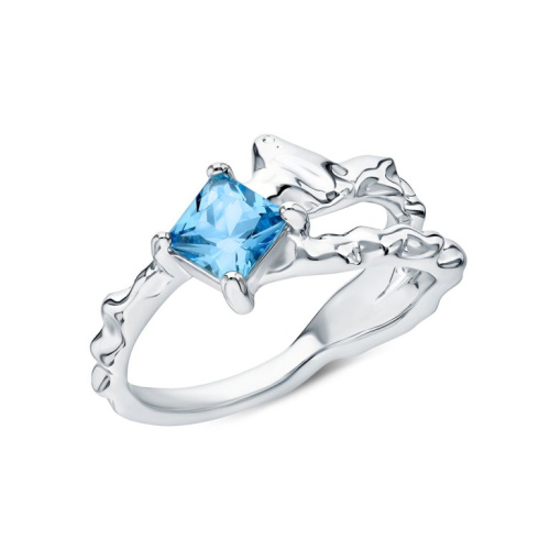 Серебряное кольцо с фианитом