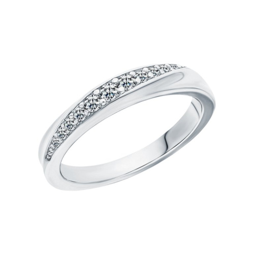 Серебряное кольцо с фианитами