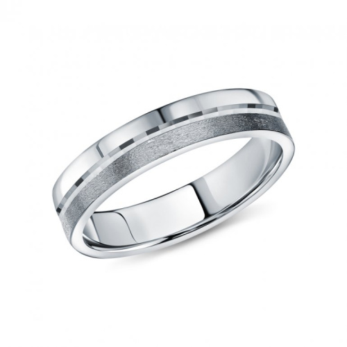 Золотое обручальное кольцо