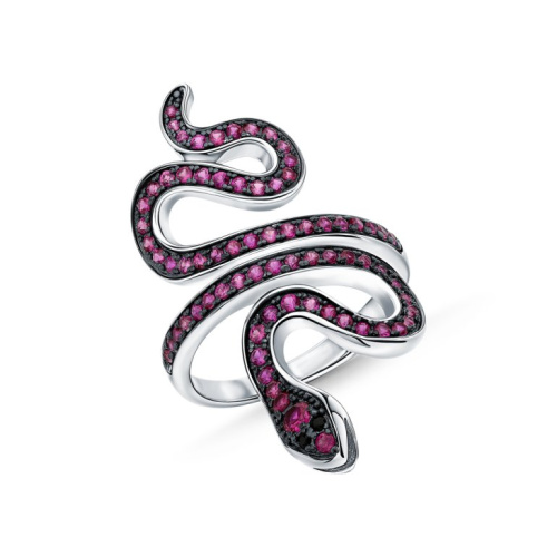 Серебряное кольцо с фианитами и корундом синтетическим