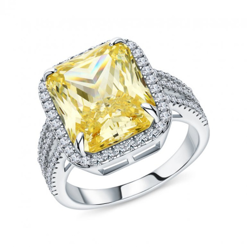 Серебряное кольцо с фианитами