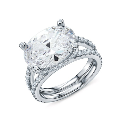 Серебряное кольцо с фианитами