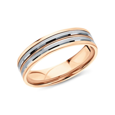 Золотое обручальное кольцо