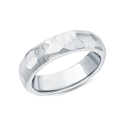 Стальное кольцо