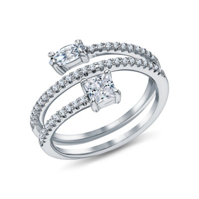 Серебряное кольцо с фианитами