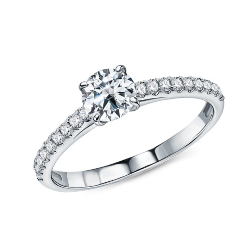 Золотое кольцо с бриллиантами выращенными