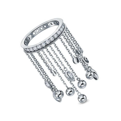 Серебряное кольцо с фианитами