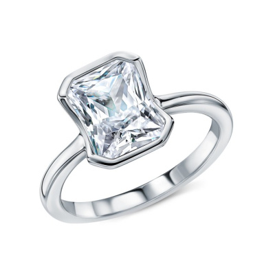 Серебряное кольцо с муассанитом