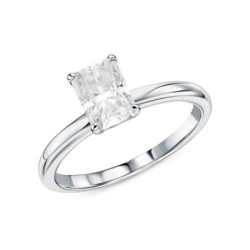 Серебряное кольцо с муассанитом