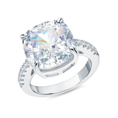 Серебряное кольцо с фианитами