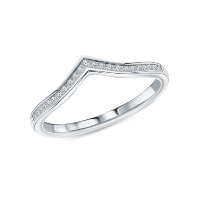 Серебряное кольцо с фианитами