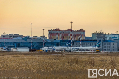 Из аэропорта Якутска задержали несколько рейсов из-за сильного ветра /  Якутск Якутск Республика Саха (Якутия)
