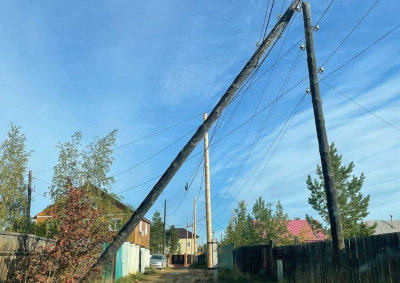 Из-за порывистого ветра часть жителей Якутска осталась без электричества /  Якутск Якутск Республика Саха (Якутия)
