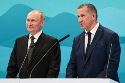 Глеб Кузнецов: разворот России на Восток начался девять лет назад с назначения Трутнева полпредом /    