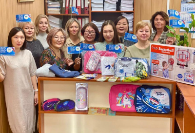 Финансисты в свой профессиональный праздник передали подарки для детей /  Мирный Мирнинский Республика Саха (Якутия)