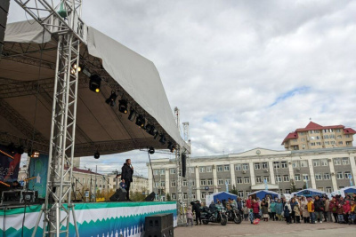 Кинотеатр «Центральный» провёл киновикторину для жителей Якутска /  Якутск Якутск Республика Саха (Якутия)