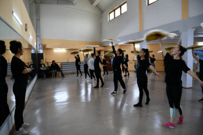 Московский режиссер-хореограф участвует в подготовке нового шоу цирка Якутии /    Республика Саха (Якутия)