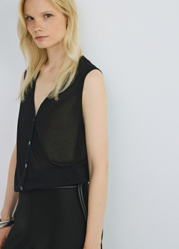 Прозрачный вязаный жилет, Черный