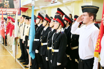 «Зарница» начинается с торжественного марша /  Мирный Мирнинский Республика Саха (Якутия)