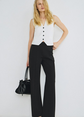 Жилет на пуговицах, Белый