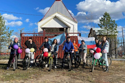 Эковелопробег посвятили 100-летию ЯАССР профсоюзные активисты /    