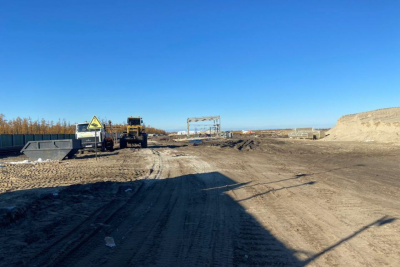 На строящемся полигоне ТКО в Якутске продолжаются работы по устройству основания /  Якутск Якутск Республика Саха (Якутия)
