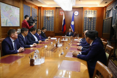 Задачи избранным главам муниципальных районов поставил глава Якутии /    Республика Саха (Якутия)