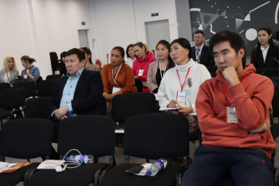 О мерах поддержки самозанятым рассказали на Форуме предпринимателей Якутии /    Республика Саха (Якутия)