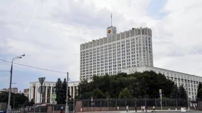 В России одобрили ускоренное повышение МРОТ /    