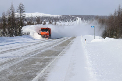 На зимний режим работы переходят дорожные службы Якутии /    Республика Саха (Якутия)