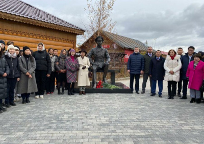 В Якутске почтили память выдающегося деятеля Степана Аржакова /  Якутск Якутск Республика Саха (Якутия)