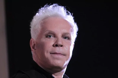 Скончался певец Борис Моисеев /    