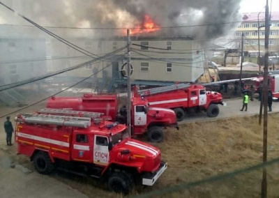 При пожаре в жилом доме Якутска погиб мужчина /  Якутск Якутск Республика Саха (Якутия)
