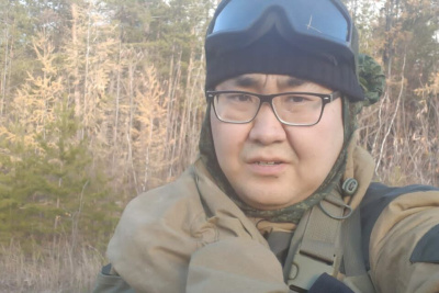 Доброволец: родине нужны мужчины, готовые защищать её с оружием в руках /    