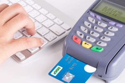 Новые санкции США могут коснуться платежной системы «Мир» /    