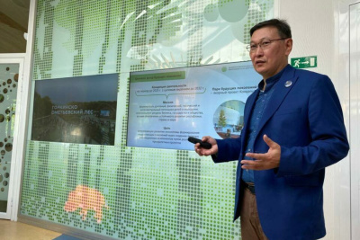 Владимир Егоров рассказал о вкладе Михаила Николаева в будущее поколений Якутии /    Республика Саха (Якутия)