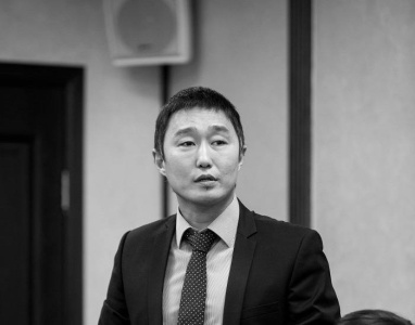 Умер известный якутский режиссёр Евгений Павлов /    Республика Саха (Якутия)