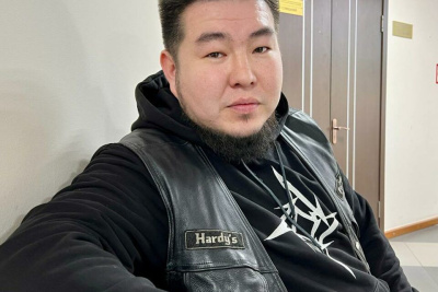 «Я просто не растерялся». Якутянин рассказал, как помогал жильцам горящего дома /    Республика Саха (Якутия)