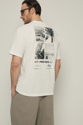 Футболка свободного силуэта с принтом