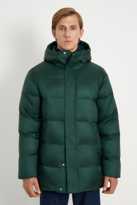 Пуховое полупальто с воротником-стойкой