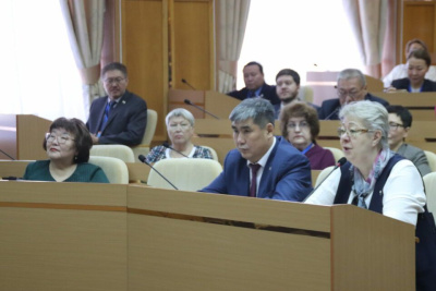 Депутаты Якутской городской думы поделились мнением о XIV съезде учителей /    Республика Саха (Якутия)