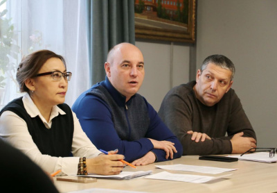 Глава Мирнинского района во вторник работал в Тас-Юряхе. /  Мирный Мирнинский Республика Саха (Якутия)