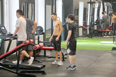 Мимо библиотеки по новой дорожке к тренажерному залу /  Мирный Мирнинский Республика Саха (Якутия)