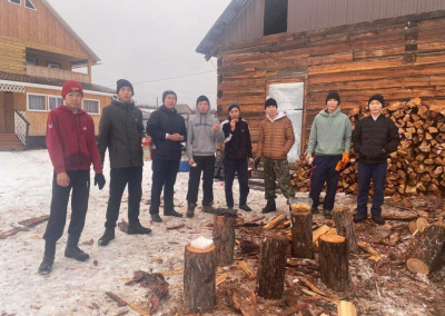 Молодёжь Якутии помогает семьям мобилизованных земляков /    Республика Саха (Якутия)