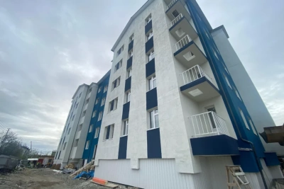 Два дома для переселенцев из аварийного жилья введут в сентябре в Хандыге / ЯСИА   