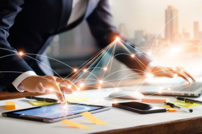 ВТБ запускает таможенно-логистические сервисы под ключ для участников ВЭД /    