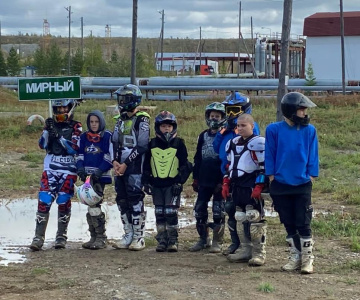 Клуб «Байанай»: путевка во взрослую жизнь /  Мирный Мирнинский Республика Саха (Якутия)