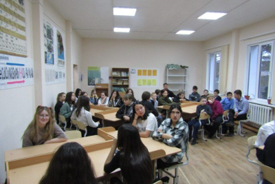 Разговоры о важном: классные часы ко Дню народного единства провели в школах Ленского района Якутии /    