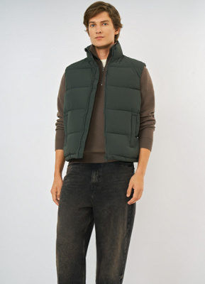 Стёганый утеплённый жилет с воротником-стойкой, Зеленый